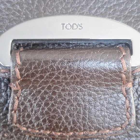 TODS Leather Shoulder Bag - Picture 2 of 14